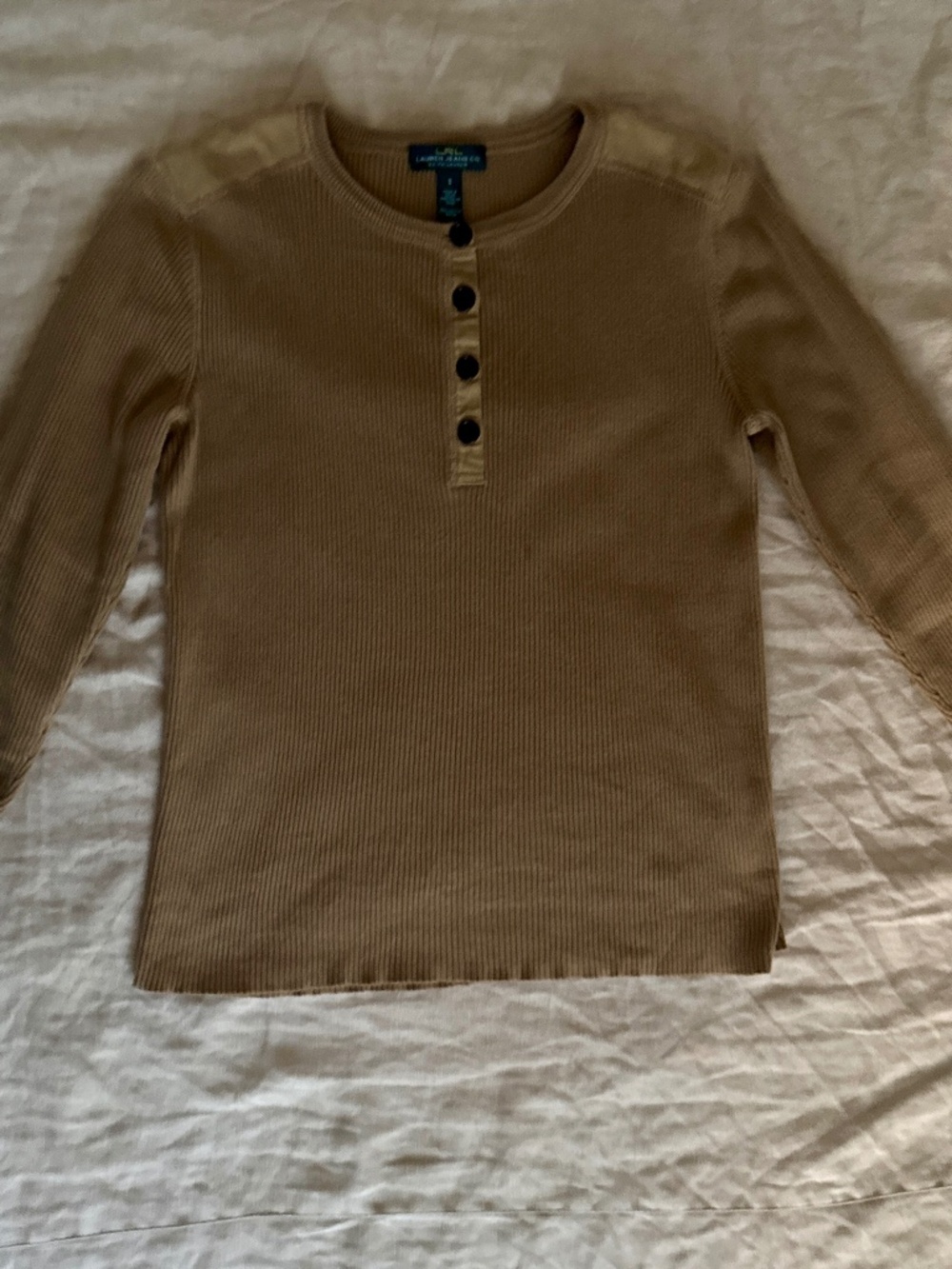 Lauren Jeans Co. Ralph Lauren Ribbed Henley Top | Size L | Camel/Tan